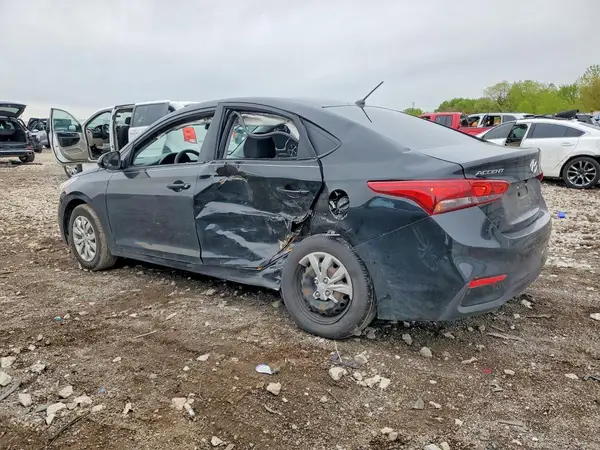 3KPC24A3XKE068744 2019 HYUNDAI ACCENT - Image 2