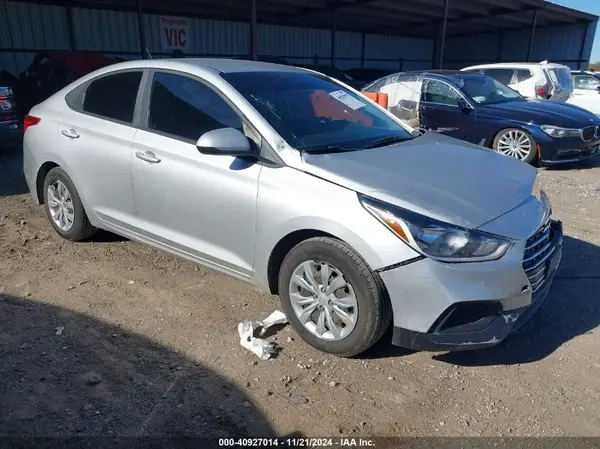 3KPC24A3XKE072261 2019 HYUNDAI ACCENT - Image 1