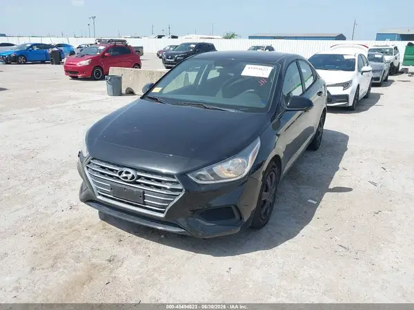 3KPC24A3XKE073149 2019 HYUNDAI ACCENT - Image 2