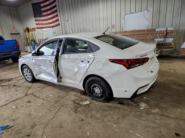 3KPC24A3XKE074396 2019 HYUNDAI ACCENT - Image 2