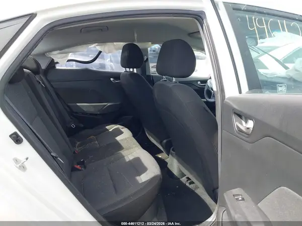 3KPC24A3XKE077041 2019 HYUNDAI ACCENT - Image 8