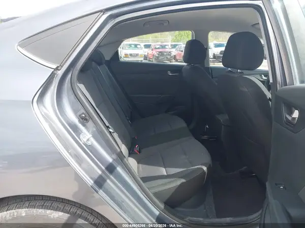 3KPC24A3XKE077668 2019 HYUNDAI ACCENT - Image 8