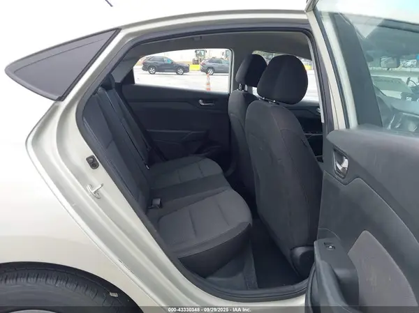 3KPC24A3XKE080943 2019 HYUNDAI ACCENT - Image 8