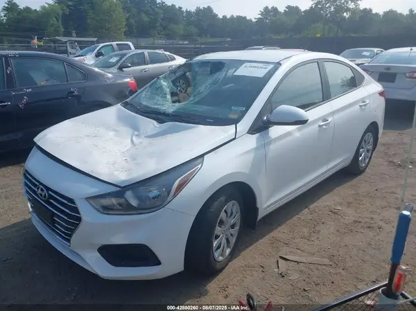 3KPC24A3XKE087021 2019 HYUNDAI ACCENT - Image 2