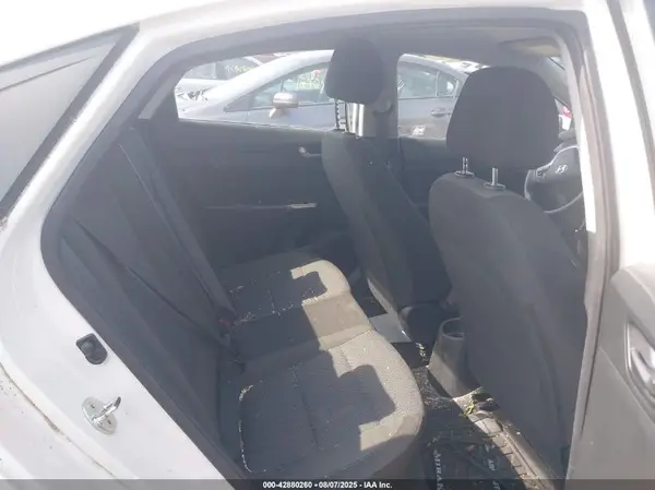 3KPC24A3XKE087021 2019 HYUNDAI ACCENT - Image 8