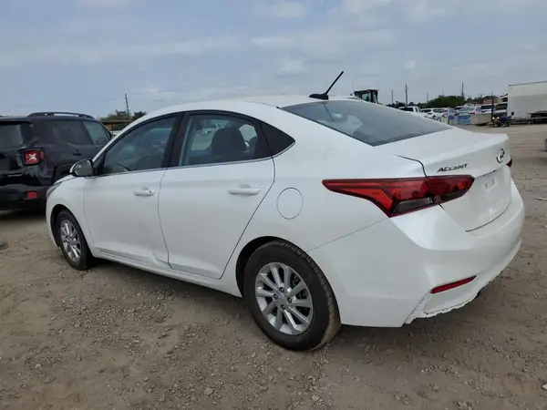 3KPC24A3XKE088234 2019 HYUNDAI ACCENT - Image 2