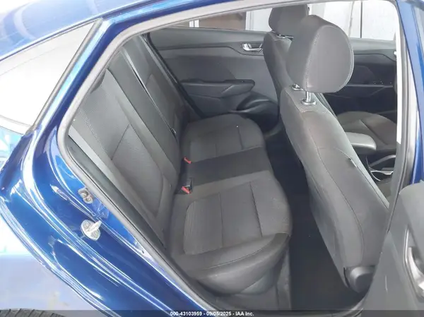 3KPC24A3XKE088492 2019 HYUNDAI ACCENT - Image 8