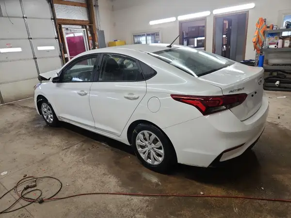 3KPC24A60LE092787 2020 HYUNDAI ACCENT - Image 2