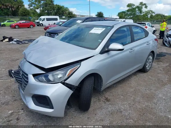 3KPC24A60LE108373 2020 HYUNDAI ACCENT - Image 2