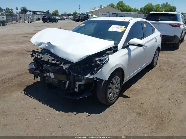 3KPC24A60LE109569 2020 HYUNDAI ACCENT - Image 2
