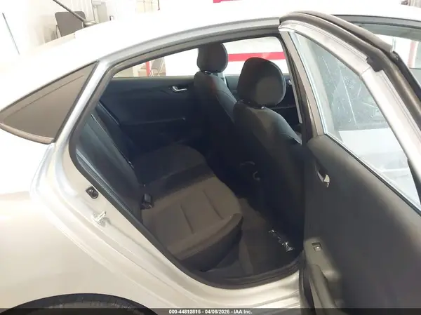 3KPC24A60LE118790 2020 HYUNDAI ACCENT - Image 8