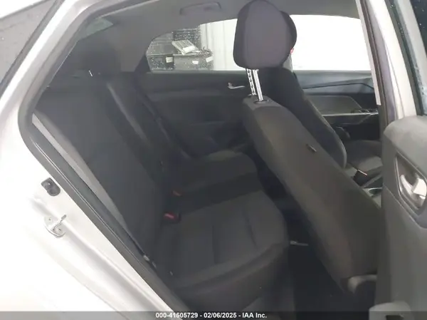 3KPC24A60ME131265 2021 HYUNDAI ACCENT - Image 8