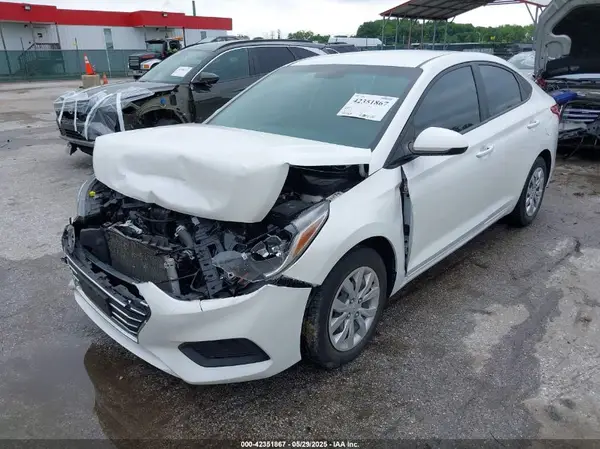 3KPC24A60ME144792 2021 HYUNDAI ACCENT - Image 2