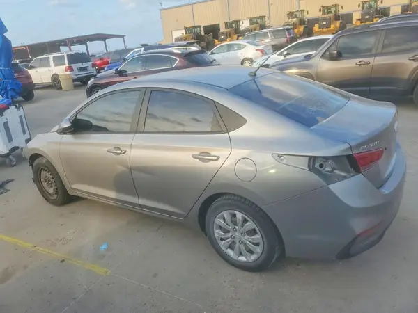 3KPC24A60ME145988 2021 HYUNDAI ACCENT - Image 2