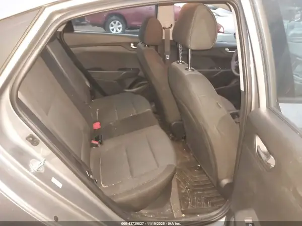 3KPC24A60NE171363 2022 HYUNDAI ACCENT - Image 8