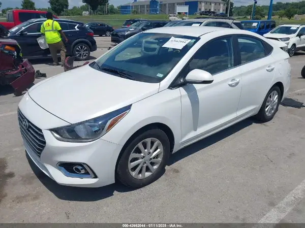 3KPC24A61LE094595 2020 HYUNDAI ACCENT - Image 2