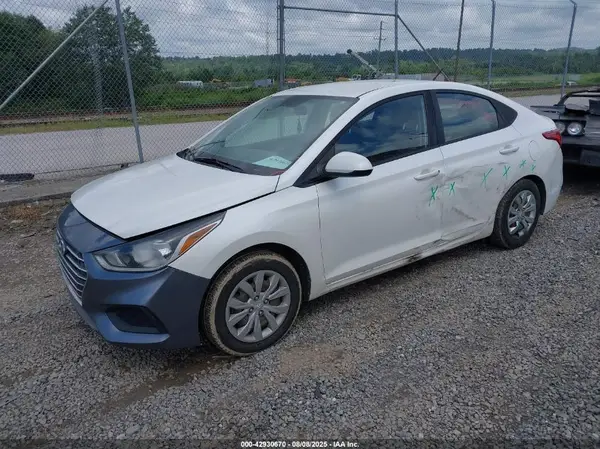 3KPC24A61LE098663 2020 HYUNDAI ACCENT - Image 2