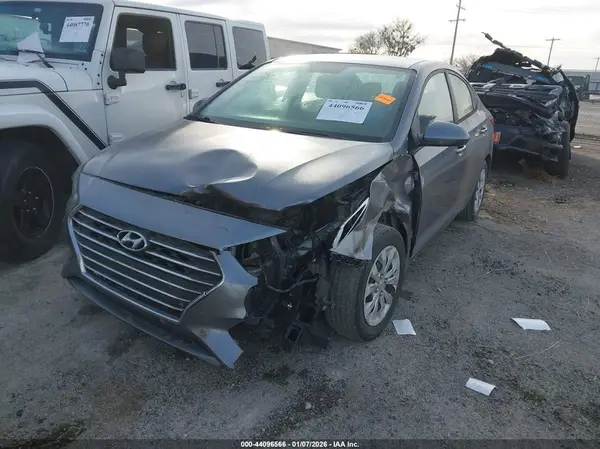 3KPC24A61LE099697 2020 HYUNDAI ACCENT - Image 2