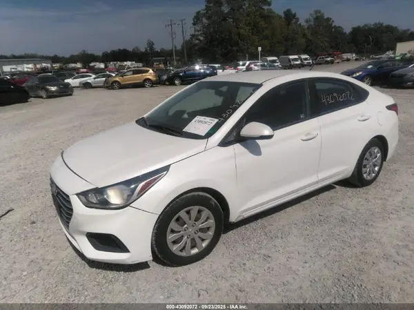 3KPC24A61LE104008 2020 HYUNDAI ACCENT - Image 2
