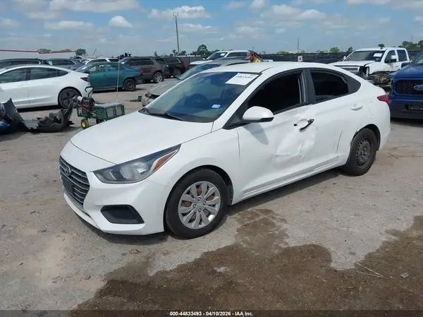 3KPC24A61LE104798 2020 HYUNDAI ACCENT - Image 2