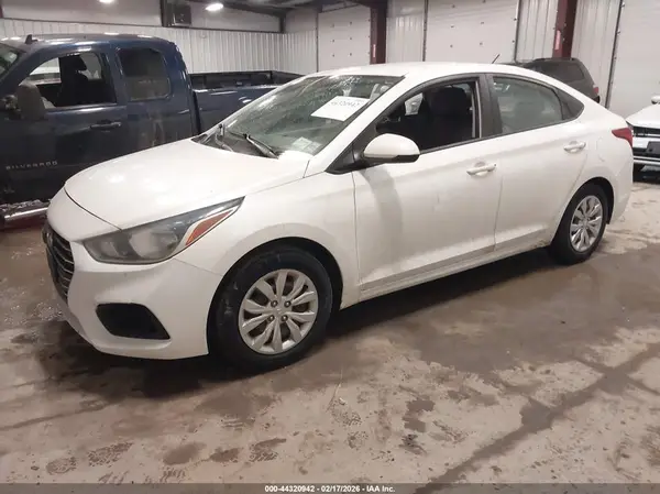 3KPC24A61LE109113 2020 HYUNDAI ACCENT - Image 2