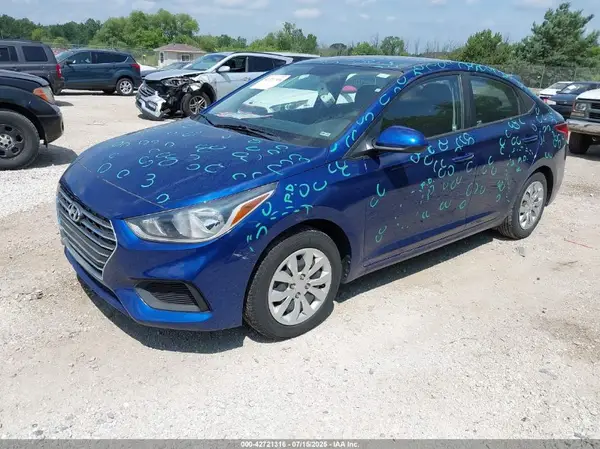 3KPC24A61LE109659 2020 HYUNDAI ACCENT - Image 2