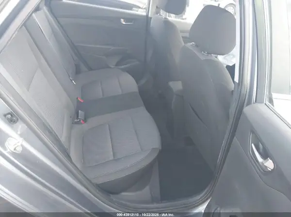 3KPC24A61LE111671 2020 HYUNDAI ACCENT - Image 8