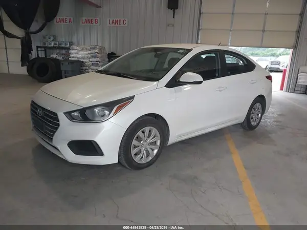 3KPC24A61LE118698 2020 HYUNDAI ACCENT - Image 2