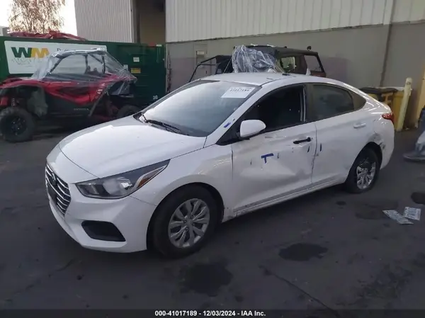 3KPC24A61LE125411 2020 HYUNDAI ACCENT - Image 2