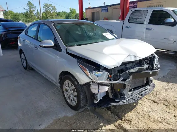 3KPC24A61ME129637 2021 HYUNDAI ACCENT - Image 1