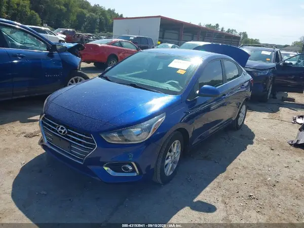 3KPC24A61ME134563 2021 HYUNDAI ACCENT - Image 2