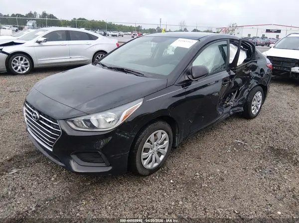 3KPC24A61NE158704 2022 HYUNDAI ACCENT - Image 2