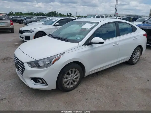 3KPC24A61NE168634 2022 HYUNDAI ACCENT - Image 2