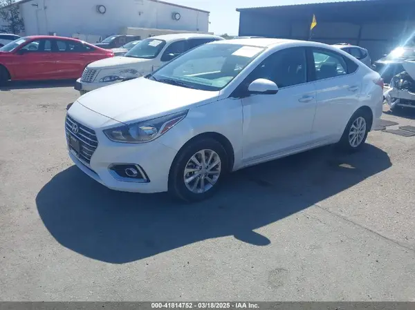 3KPC24A61NE178497 2022 HYUNDAI ACCENT - Image 2