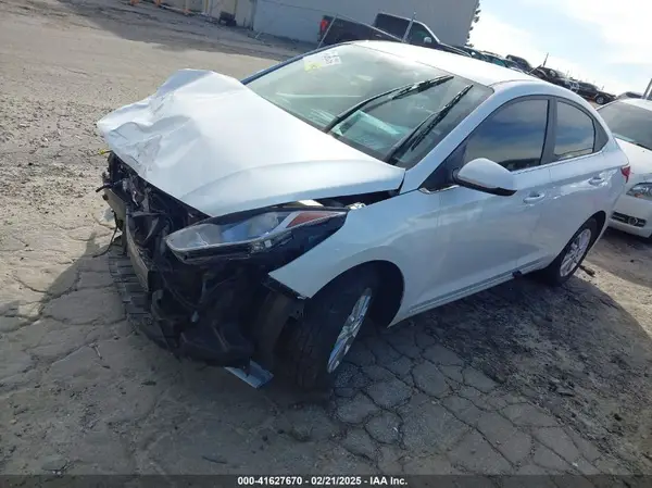 3KPC24A61NE180279 2022 HYUNDAI ACCENT - Image 2