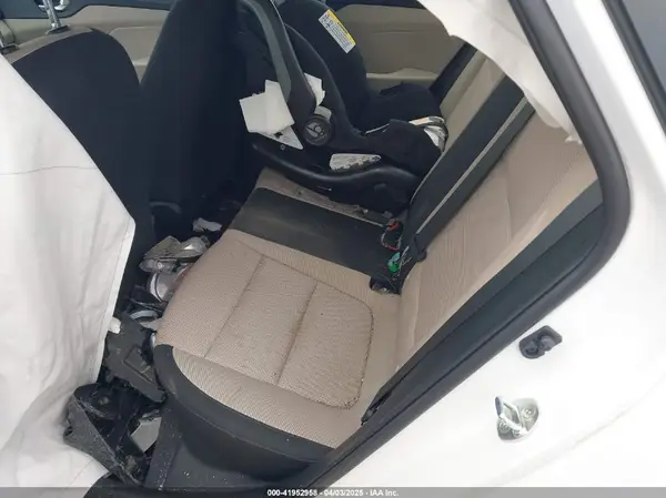 3KPC24A61NE184994 2022 HYUNDAI ACCENT - Image 8