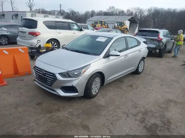 3KPC24A62LE098543 2020 HYUNDAI ACCENT - Image 2