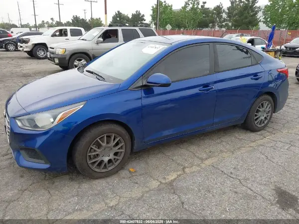 3KPC24A62LE112943 2020 HYUNDAI ACCENT - Image 2