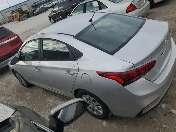 3KPC24A62LE114045 2020 HYUNDAI ACCENT - Image 2