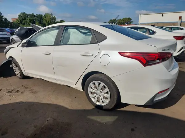3KPC24A62LE114059 2020 HYUNDAI ACCENT - Image 2