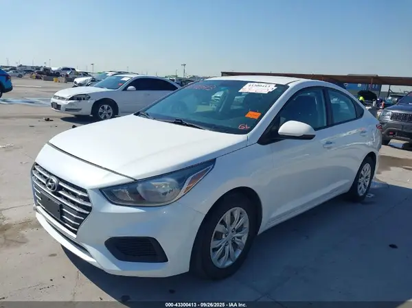 3KPC24A62ME130568 2021 HYUNDAI ACCENT - Image 2