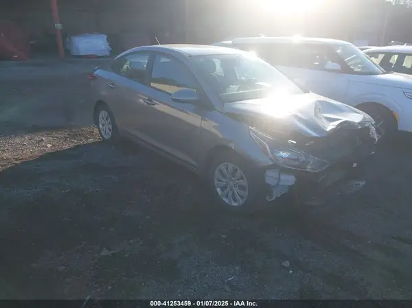 3KPC24A62ME136645 2021 HYUNDAI ACCENT - Image 1