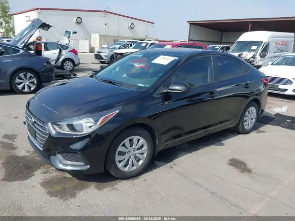 3KPC24A62NE154676 2022 HYUNDAI ACCENT - Image 2