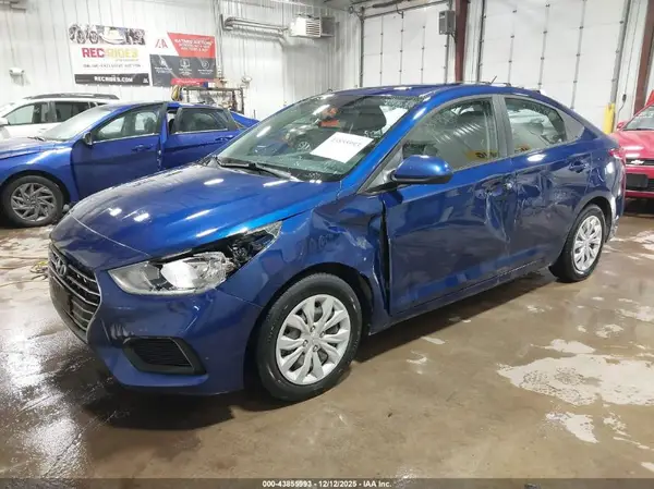3KPC24A62NE159456 2022 HYUNDAI ACCENT - Image 2