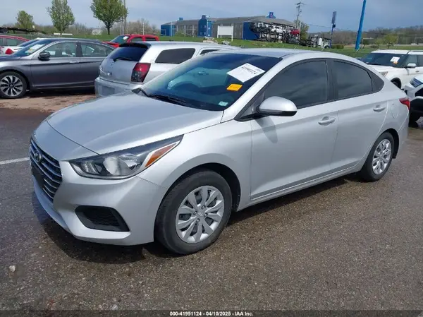 3KPC24A62NE167945 2022 HYUNDAI ACCENT - Image 2