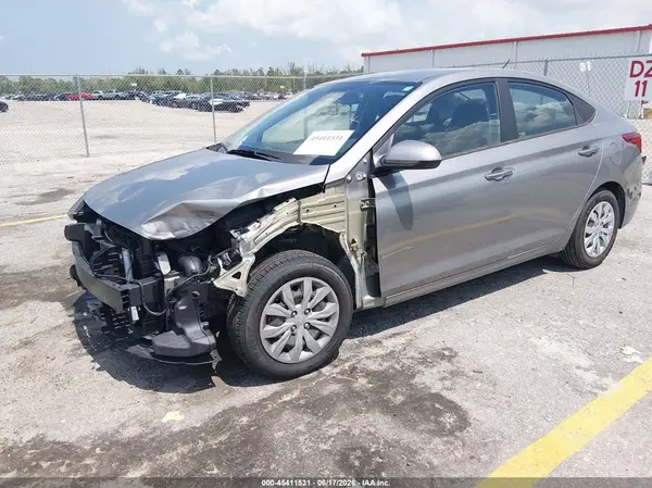 3KPC24A62NE180436 2022 HYUNDAI ACCENT - Image 2