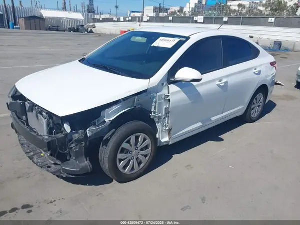 3KPC24A62NE182445 2022 HYUNDAI ACCENT - Image 2