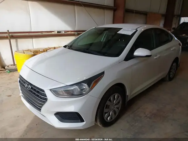 3KPC24A62NE183353 2022 HYUNDAI ACCENT - Image 2