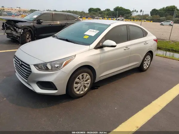3KPC24A62NE184924 2022 HYUNDAI ACCENT - Image 2