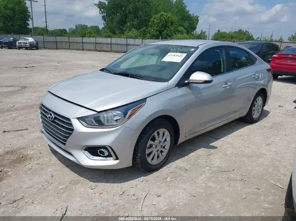 3KPC24A62NE189802 2022 HYUNDAI ACCENT - Image 2